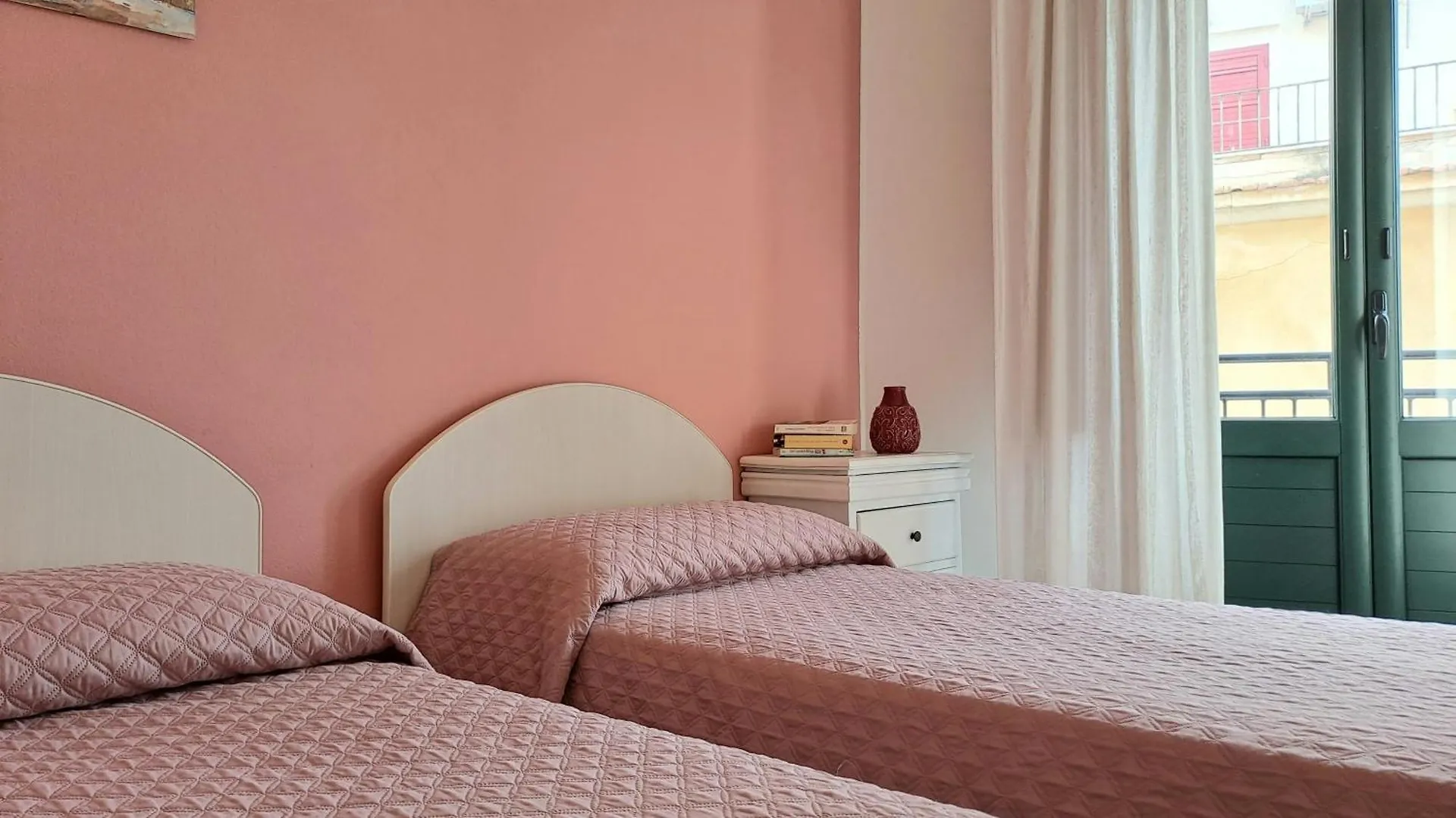 Sky Apartment By Casa In Mente Cefalu Italy